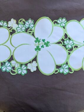 Dubarry of Ireland White and Green Floral Table Runner